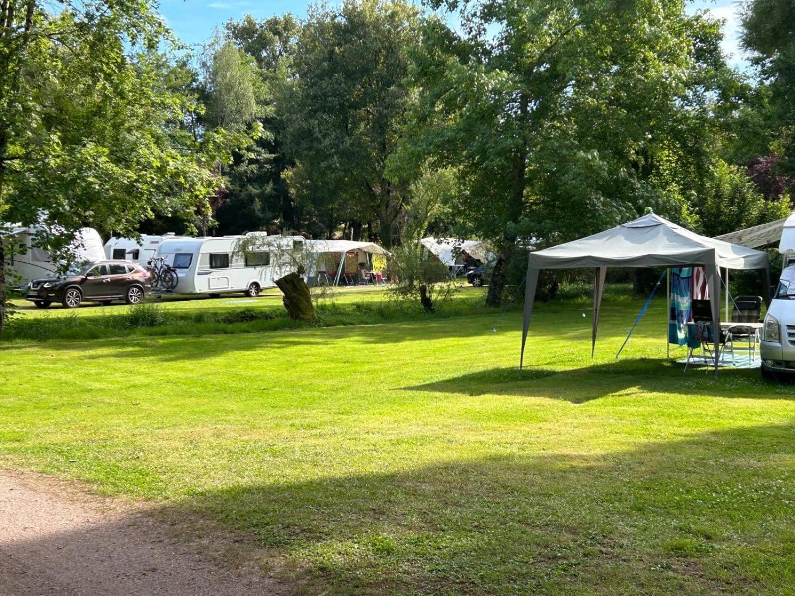 Camping Des Bains Saint-Honoré Quarto foto