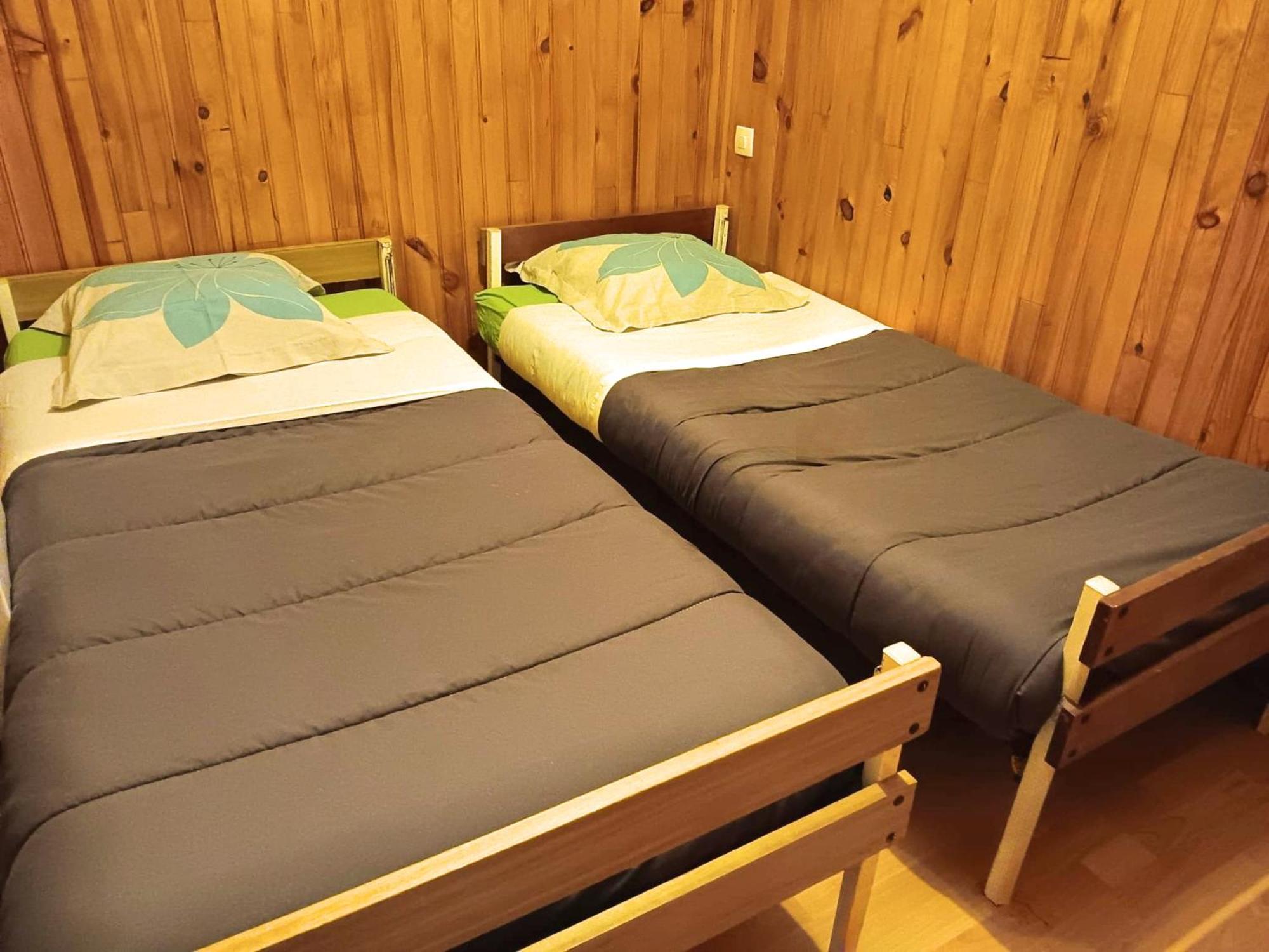 Camping Des Bains Saint-Honoré Quarto foto